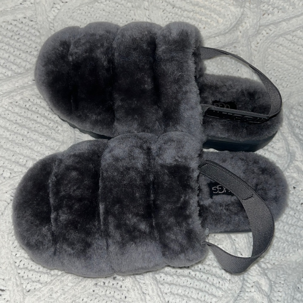 UGG Women's SUPPER FLUFF SLIPPER Grey Slide Sandals Slippers